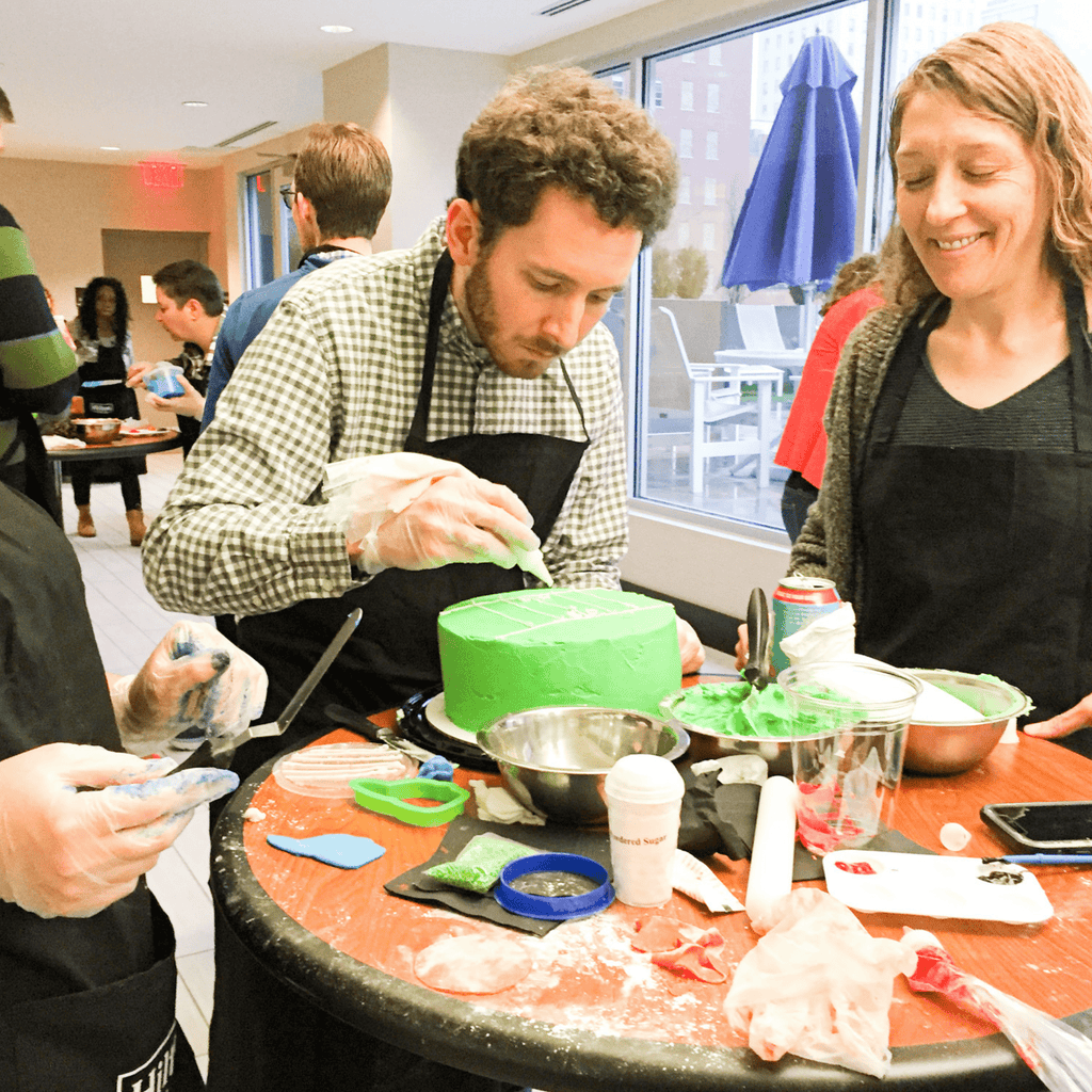 Sweetology Team Building Decorating 101 - Cookie and Gingerbread House Decorating Kits